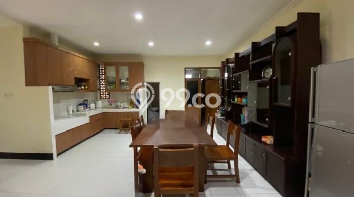 Rumah Minimalis 4 KT LT 240m2 di Taman Kopo Indah Rumah Minimalis 4 KT LT 240m2 di Taman Kopo Indah