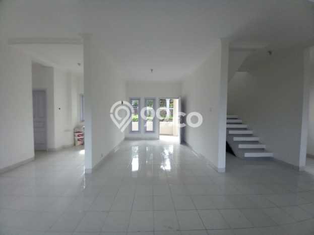 Rumah Luxury Modern Siap Huni di Setiabudi Bandung Rumah Luxury Modern Siap Huni di Setiabudi Bandung