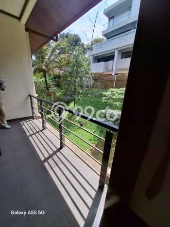 Disewakan Rumah Konsep Modern di Coblong Bandung dengan 5 KT Disewakan Rumah Konsep Modern di Coblong Bandung dengan 5 KT