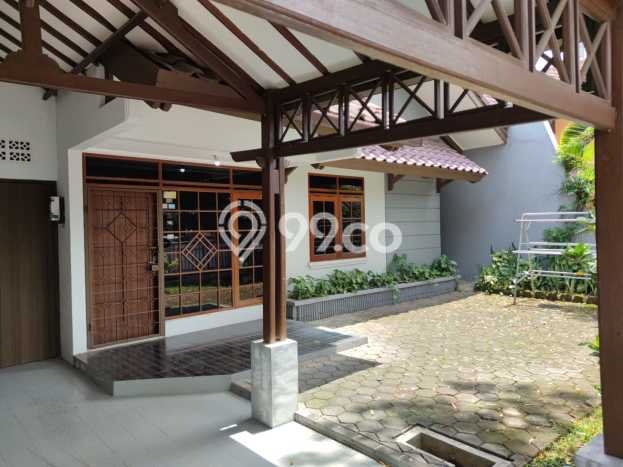 Lokasi terbaik! Rumah siap pakai dikontrakkan di Batununggal LB 120m2 Lokasi terbaik! Rumah siap pakai dikontrakkan di Batununggal LB 120m2