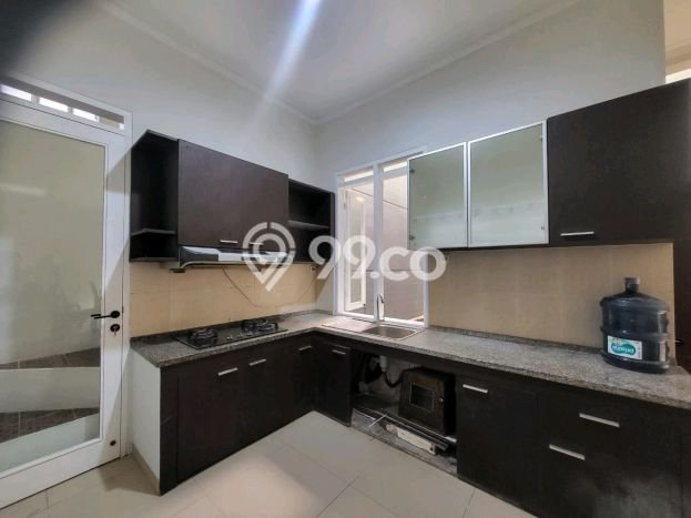 Disewakan segera rumah minimalis strategis 4 Kamar di Batununggal, Bandung Disewakan segera rumah minimalis strategis 4 Kamar di Batununggal, Bandung