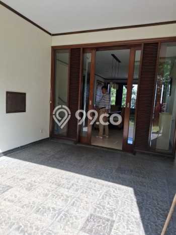 Disewakan Rumah Konsep Modern di Coblong Bandung dengan 5 KT Disewakan Rumah Konsep Modern di Coblong Bandung dengan 5 KT