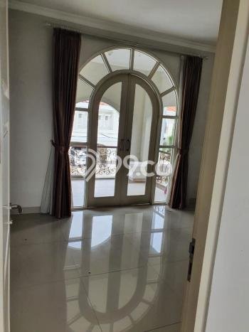 Rumah Mewah Siap Huni LT 306m2 di Lippo Cikarang, Cikarang Rumah Mewah Siap Huni LT 306m2 di Lippo Cikarang, Cikarang