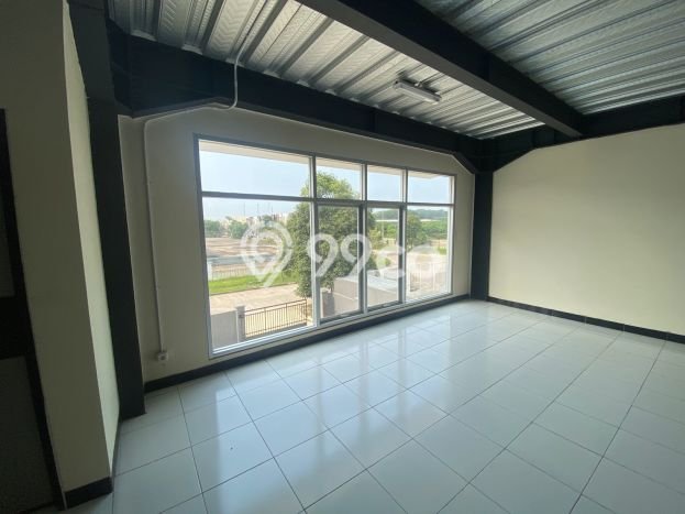 Gudang untuk disewa di Lippo Cikarang punya LT 837m2 & LB 749m2 harga sewa kompetitif Gudang untuk disewa di Lippo Cikarang punya LT 837m2 & LB 749m2 harga sewa kompetitif