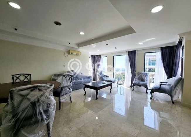 Hunian Strategis 157m2 di Pondok Indah Jakarta Selatan 3 KT Hunian Strategis 157m2 di Pondok Indah Jakarta Selatan 3 KT