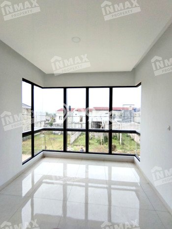 Rumah Asri LB 115m2m² View Danau di Cemorokandang, Malang Rumah Asri LB 115m2m² View Danau di Cemorokandang, Malang
