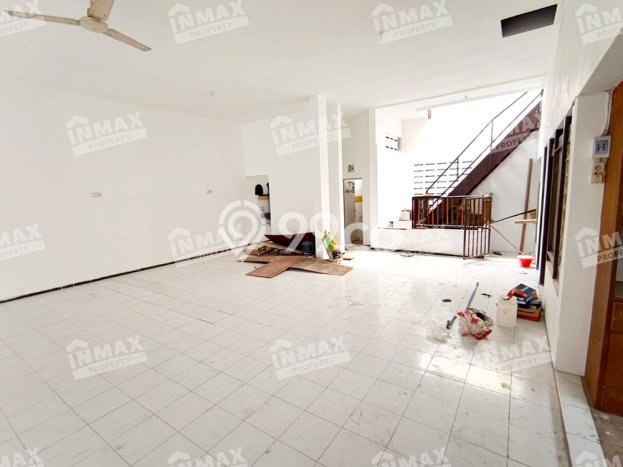 For Sale! Premium House LT 191m2 Desain Modern di Malang Kota For Sale! Premium House LT 191m2 Desain Modern di Malang Kota