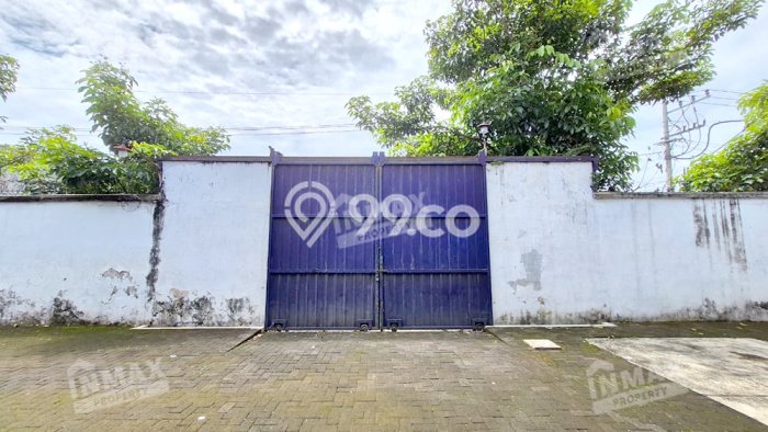 Unit Gudang Dijual di Blimbing Malang Luas Bangunan 330m2 Unit Gudang Dijual di Blimbing Malang Luas Bangunan 330m2
