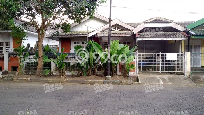 Dijual Cepat Rumah Bagus Siap Huni LB 140m2 di Blimbing, Malang Dijual Cepat Rumah Bagus Siap Huni LB 140m2 di Blimbing, Malang