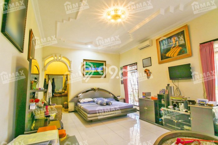 Rumah Luxury Modern Tanpa Renovasi di Malang Kota Malang Rumah Luxury Modern Tanpa Renovasi di Malang Kota Malang