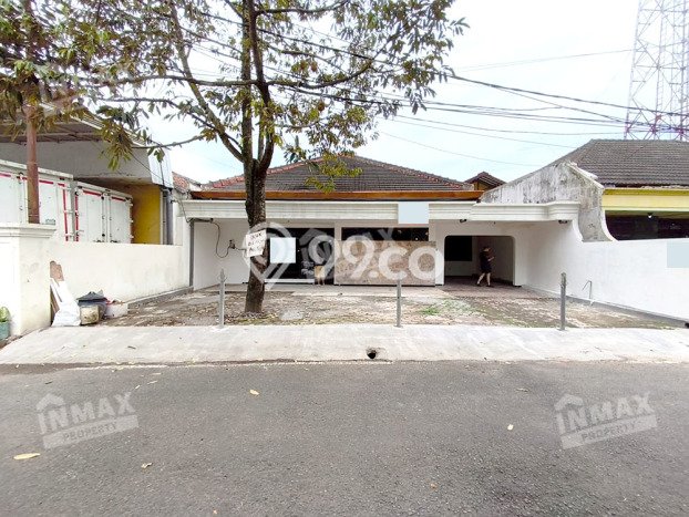 Rumah Elit Modern Tanpa Renovasi di Malang Kota Malang Rumah Elit Modern Tanpa Renovasi di Malang Kota Malang