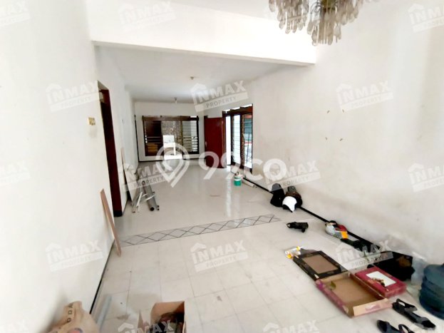 For Sale! Premium House LT 191m2 Desain Modern di Malang Kota For Sale! Premium House LT 191m2 Desain Modern di Malang Kota
