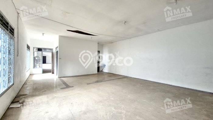 Unit Gudang Dijual di Blimbing Malang Luas Bangunan 330m2 Unit Gudang Dijual di Blimbing Malang Luas Bangunan 330m2