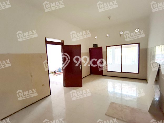 For Sale! Premium House LT 191m2 Desain Modern di Malang Kota For Sale! Premium House LT 191m2 Desain Modern di Malang Kota