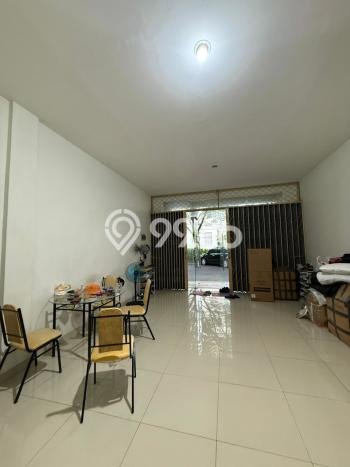 Ruko Dijual di Prime Area Jakarta Barat Luas 170m2 Ruko Dijual di Prime Area Jakarta Barat Luas 170m2