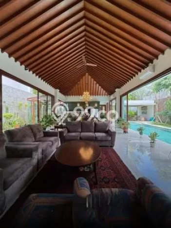 Ready to Use! Premium House LT 775m2 Desain Elegan di Cipete Ready to Use! Premium House LT 775m2 Desain Elegan di Cipete