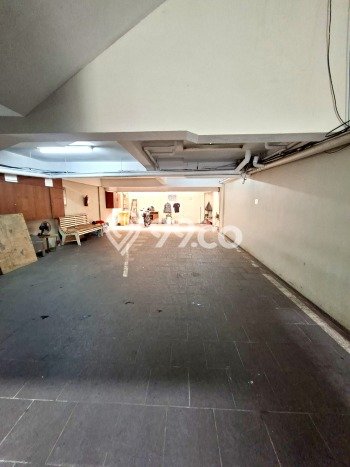 Siap Huni Hunian Elit 5 Kamar di Kebayoran Baru Dekat ke Mana Pun Siap Huni Hunian Elit 5 Kamar di Kebayoran Baru Dekat ke Mana Pun