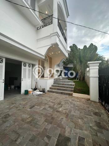Hunian Elit LB 519m2 Siap Pakai Desain Elegan di Pondok Indah, Jakarta Selatan Hunian Elit LB 519m2 Siap Pakai Desain Elegan di Pondok Indah, Jakarta Selatan