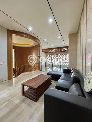 Ready to Use! Luxury House LT 651m2 Desain Elegan di Pondok Indah Ready to Use! Luxury House LT 651m2 Desain Elegan di Pondok Indah