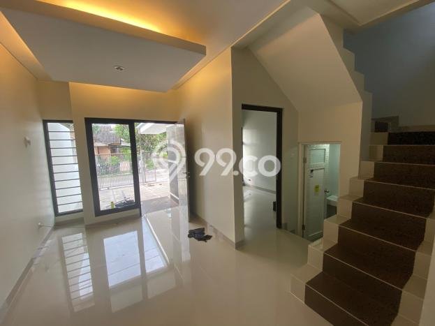 Rumah Strategis Minimalis Lb 100m2 di Arcamanik, Bandung Rumah Strategis Minimalis Lb 100m2 di Arcamanik, Bandung