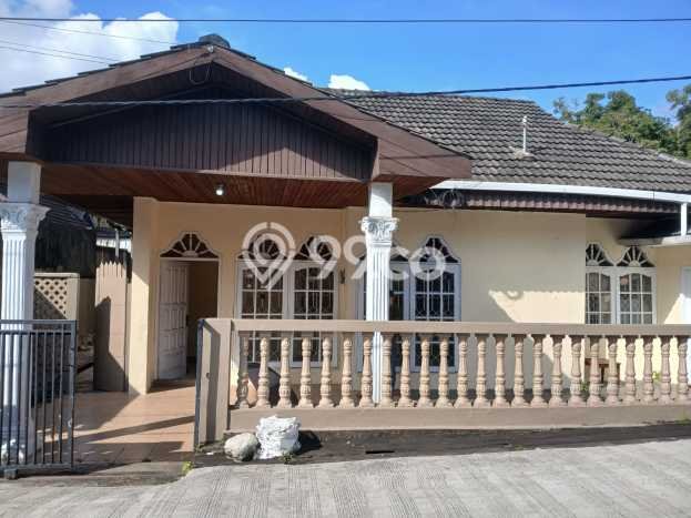 Dijual Rumah 3 Kamar Lokasi Ideal Bagus dan Strategis di Balikpapan Utara Dijual Rumah 3 Kamar Lokasi Ideal Bagus dan Strategis di Balikpapan Utara