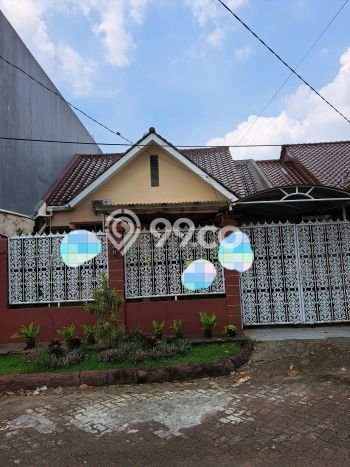 Rumah Modern 5 KT di Villa Melati Mas Tangerang Selatan Semi Furnished Rumah Modern 5 KT di Villa Melati Mas Tangerang Selatan Semi Furnished