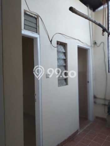Disewakan! Rumah 3 Kamar Tidur &
3 Kamar Mandi di Taman Palem, Jakarta Barat Disewakan! Rumah 3 Kamar Tidur &
3 Kamar Mandi di Taman Palem, Jakarta Barat