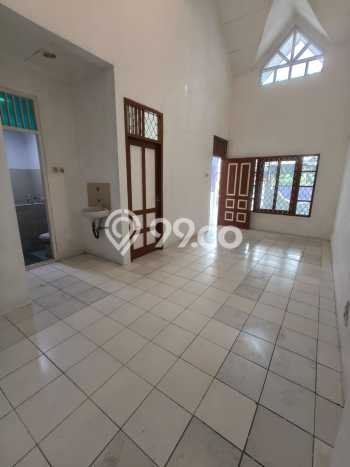 Disewakan! Rumah 2 Kamar Tidur &
1 Kamar Mandi di Citra Garden, Jakarta Barat Disewakan! Rumah 2 Kamar Tidur &
1 Kamar Mandi di Citra Garden, Jakarta Barat