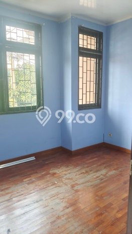 Rumah sewa siap huni 4 Kamar Tidur di Taman Surya, Jakarta Barat Rumah sewa siap huni 4 Kamar Tidur di Taman Surya, Jakarta Barat