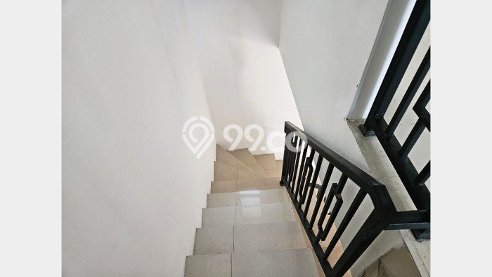 Lokasi Strategis! Dijual Ruko Bisnis di Curug, Tangerang Kondisi Baik Lokasi Strategis! Dijual Ruko Bisnis di Curug, Tangerang Kondisi Baik