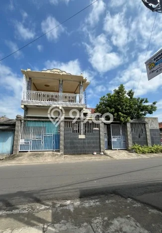 Rumah Strategis Modern Lb 384m2 di Cilacap Selatan, Cilacap Rumah Strategis Modern Lb 384m2 di Cilacap Selatan, Cilacap