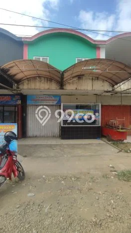 Ruko Dijual di Sampang LT 120m2, LB 168m2 untuk Investasi Ruko Dijual di Sampang LT 120m2, LB 168m2 untuk Investasi
