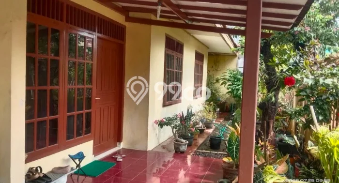 Rumah Strategis Modern Lb 180m2 di Cilacap Tengah, Cilacap Rumah Strategis Modern Lb 180m2 di Cilacap Tengah, Cilacap