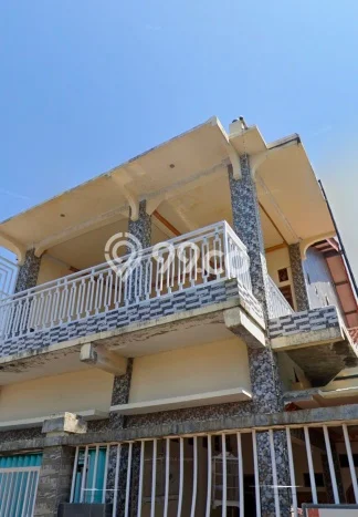 Rumah Strategis Modern Lb 384m2 di Cilacap Selatan, Cilacap Rumah Strategis Modern Lb 384m2 di Cilacap Selatan, Cilacap