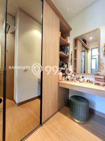 Ready to Use! Luxury House LT 84m2 Desain Elegan di BSD Ready to Use! Luxury House LT 84m2 Desain Elegan di BSD