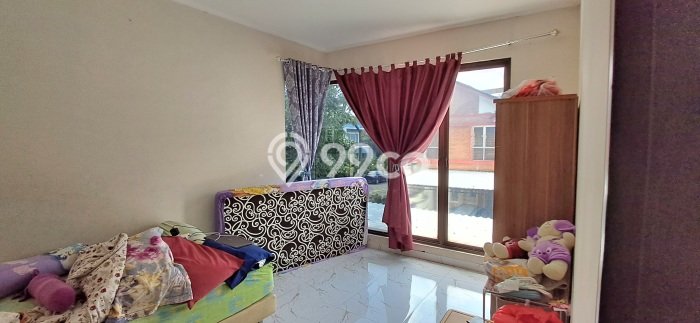 Rumah Luxury Modern Siap Huni di Gading Serpong Tangerang Rumah Luxury Modern Siap Huni di Gading Serpong Tangerang