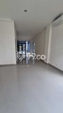 Unit Ruko Disewakan di Gading Serpong di Area Ramai & Strategis Unit Ruko Disewakan di Gading Serpong di Area Ramai & Strategis