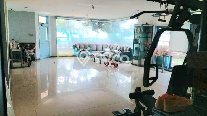 Hunian Elit LB 325m2 Siap Pakai Desain Elegan di Puri Indah, Jakarta Barat Hunian Elit LB 325m2 Siap Pakai Desain Elegan di Puri Indah, Jakarta Barat