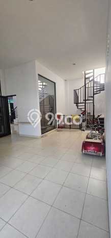 Rumah Elit Modern Siap Huni di Gading Serpong Tangerang Rumah Elit Modern Siap Huni di Gading Serpong Tangerang
