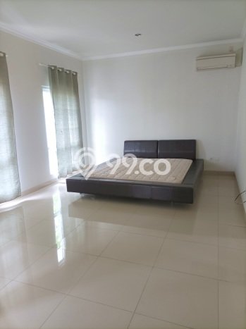 Ready to Use! Luxury House LT 200m2 Desain Elegan di Gading Serpong Ready to Use! Luxury House LT 200m2 Desain Elegan di Gading Serpong