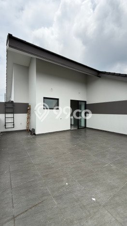Rumah Luxury Modern Tanpa Renovasi di BSD Delatinos Tangerang Rumah Luxury Modern Tanpa Renovasi di BSD Delatinos Tangerang