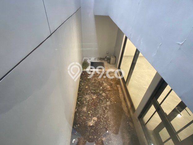 Rumah Elit LB 165m2 Siap Pakai Desain Elegan di BSD Green Wich, Tangerang Rumah Elit LB 165m2 Siap Pakai Desain Elegan di BSD Green Wich, Tangerang