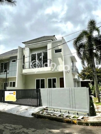Hunian Mewah Dijual LT 143m2 di Serpong Utara, Tangerang Selatan Hunian Mewah Dijual LT 143m2 di Serpong Utara, Tangerang Selatan