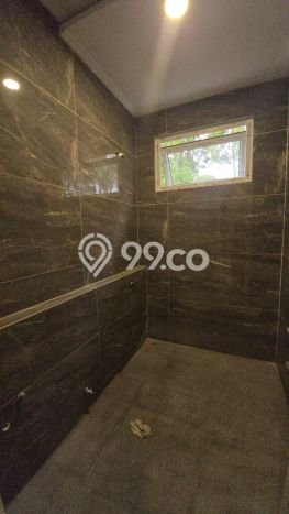 Rumah Strategis Modern Lb 120m2 di BSD, Tangerang Selatan Rumah Strategis Modern Lb 120m2 di BSD, Tangerang Selatan