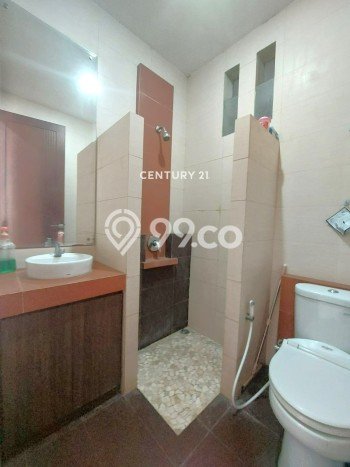 Rumah Kontrakan Tangerang Selatan LT 230m2 LB 180m2 Area Bintaro Rumah Kontrakan Tangerang Selatan LT 230m2 LB 180m2 Area Bintaro