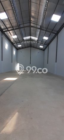 Gudang Premium di Cakung, Luas 288m2m², Jalan Utama, Tingkat Keramaian Tinggi Gudang Premium di Cakung, Luas 288m2m², Jalan Utama, Tingkat Keramaian Tinggi