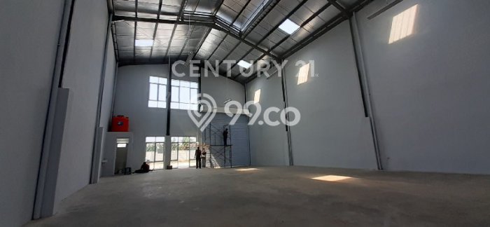 Gudang Premium di Cakung, Luas 288m2m², Jalan Utama, Tingkat Keramaian Tinggi Gudang Premium di Cakung, Luas 288m2m², Jalan Utama, Tingkat Keramaian Tinggi