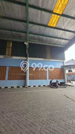 Gudang Lokasi Strategis Kawasan Bekasi Barat, Luas 2053m², Jalan Raya Gudang Lokasi Strategis Kawasan Bekasi Barat, Luas 2053m², Jalan Raya
