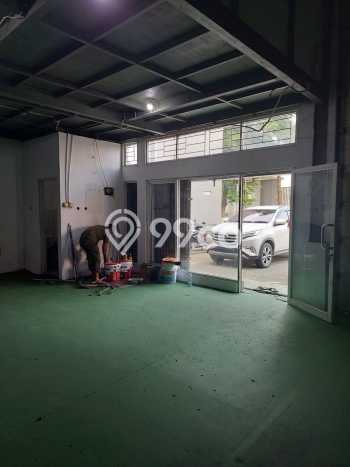 FOR RENT! Gudang di Penggilingan Cocok untuk Bisnis 400m2 FOR RENT! Gudang di Penggilingan Cocok untuk Bisnis 400m2