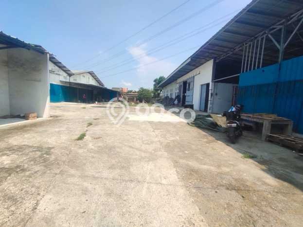 PRIME LOCATION! Gudang Kawasan Tambun Utara, Luas 2000m², Kawasan Komersial, Posisi Premium PRIME LOCATION! Gudang Kawasan Tambun Utara, Luas 2000m², Kawasan Komersial, Posisi Premium